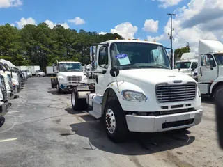 2017 FREIGHTLINER/MERCEDES M2 106