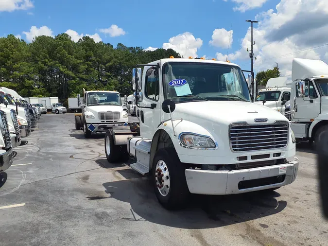 2017 FREIGHTLINER/MERCEDES M2 1061823c0f2c26e8cf991823c943f41b43d