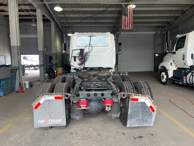 2020 NAVISTAR INTERNATIONAL LT625 DAYCAB T/A