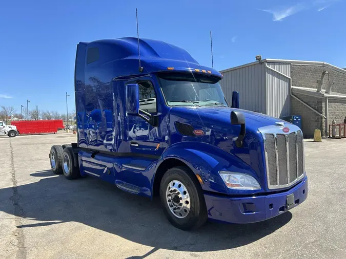 2022 Peterbilt 579