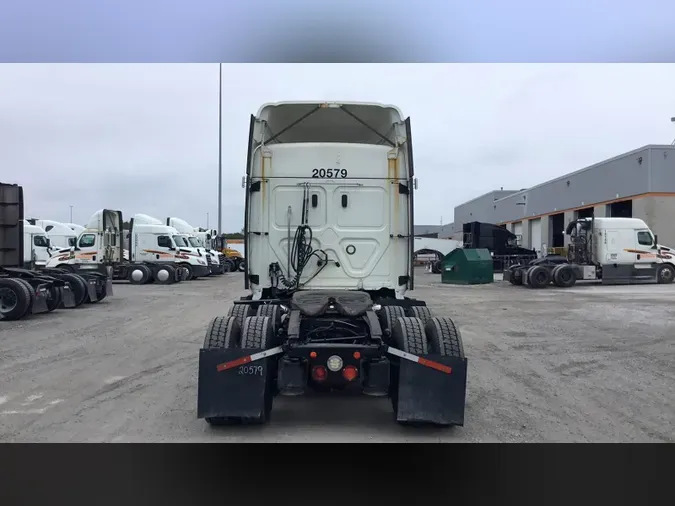 2021 Freightliner Cascadia 126182886182041867a95774eebf80de636