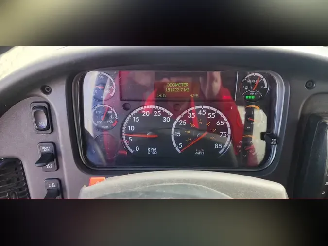 2019 FREIGHTLINER/MERCEDES M2 106