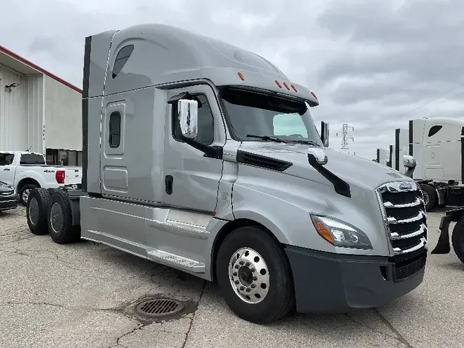 2020 Freightliner T12664ST1834a013df52074100daabc883387309