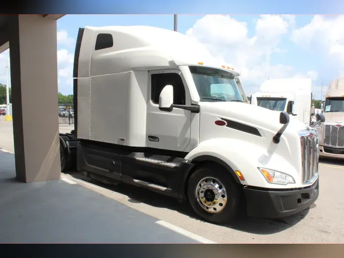 2022 Peterbilt 579183b65af60df63875ffcea9f03257a72
