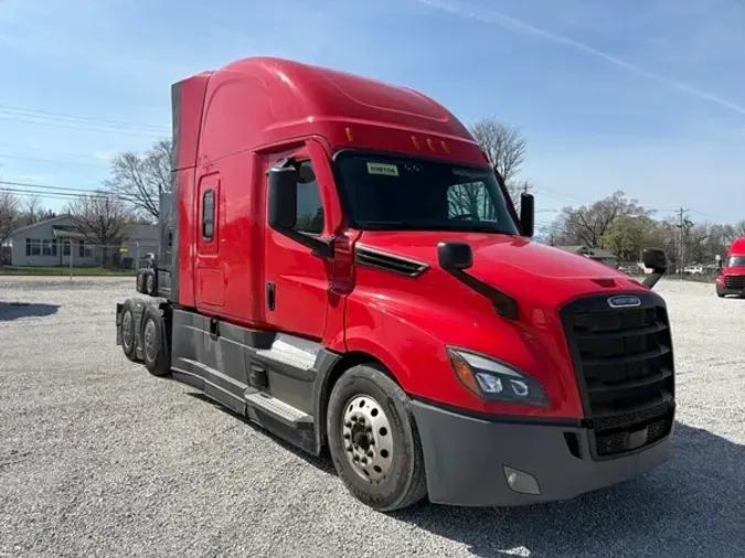 2022 FREIGHTLINER CA126