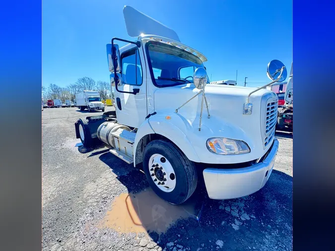 2017 FREIGHTLINER/MERCEDES M2-112