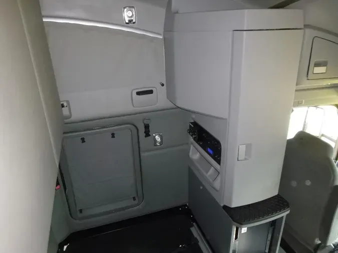 2021 Kenworth T68018443f0840a636126f704ab6ccf2cc97