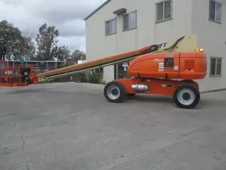 2007 JLG 800S
