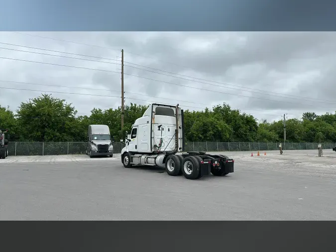 2020 Freightliner Cascadia