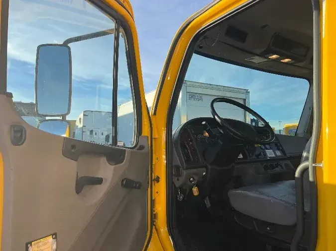 2019 Freightliner M2