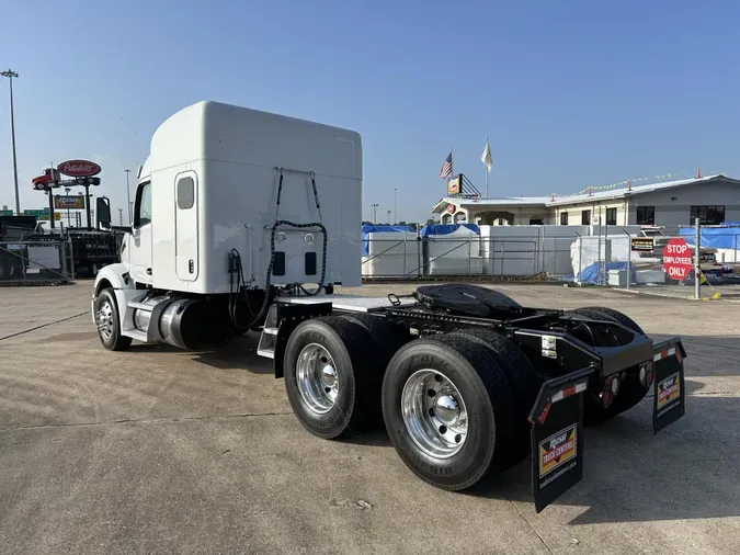 2023 Peterbilt 579