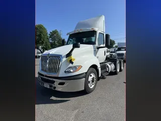 2019 NAVISTAR INTERNATIONAL LT625 DAYCAB T/A