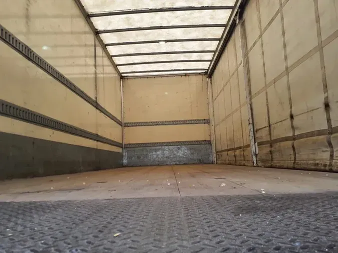 2016 FREIGHTLINER M2 106