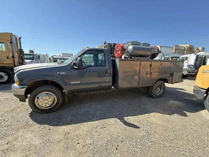 2004 FORD F550