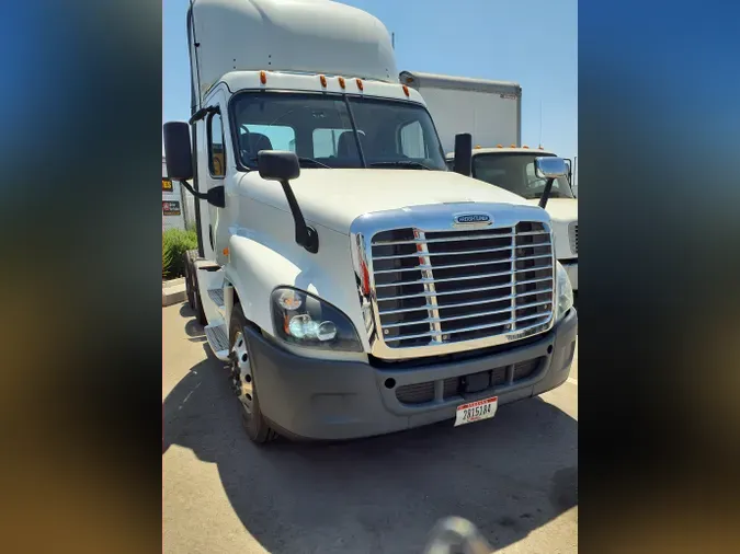 2019 FREIGHTLINER/MERCEDES CASCADIA 125