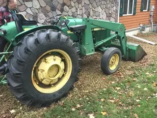 1980 John Deere 2240