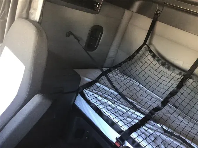 2020 FREIGHTLINER CA126