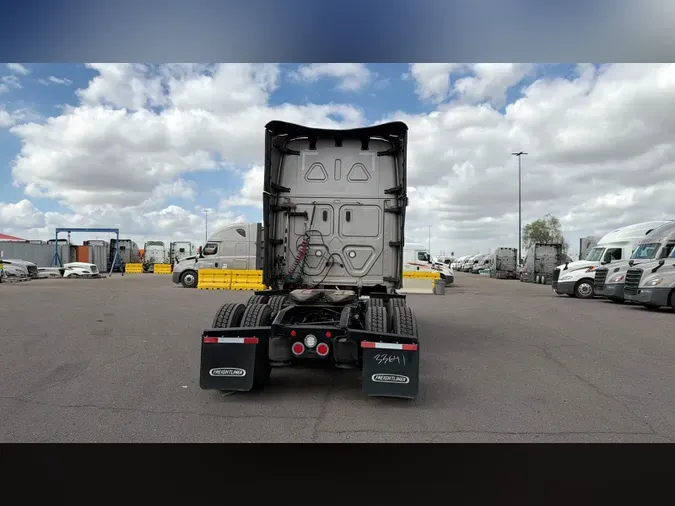 2025 Freightliner Cascadia 1261851d5efa0d0d5d064c574b1705f5489