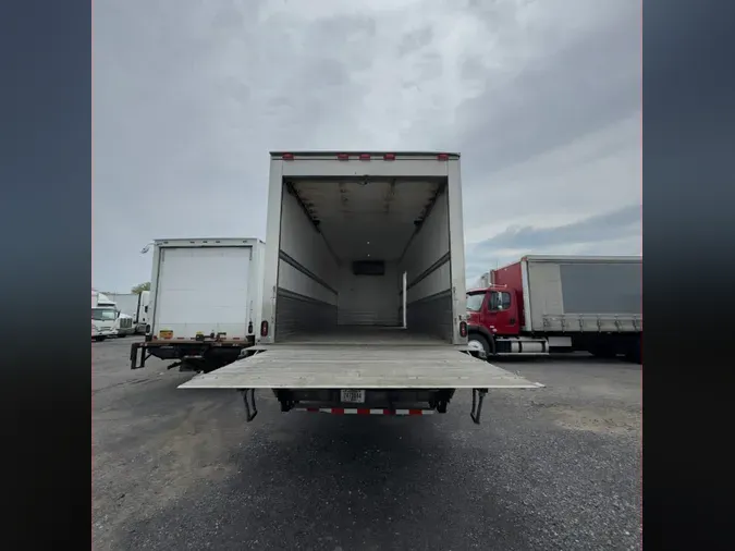 2016 FREIGHTLINER M2 106