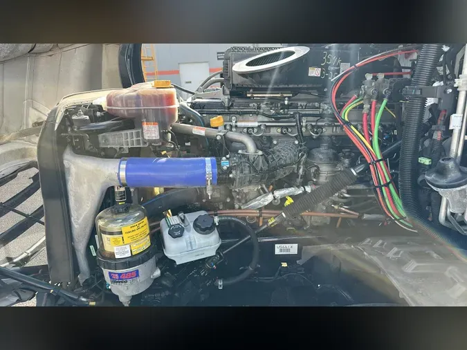 2024 Freightliner Cascadia 126185454d966719309e494377d5d6606e5