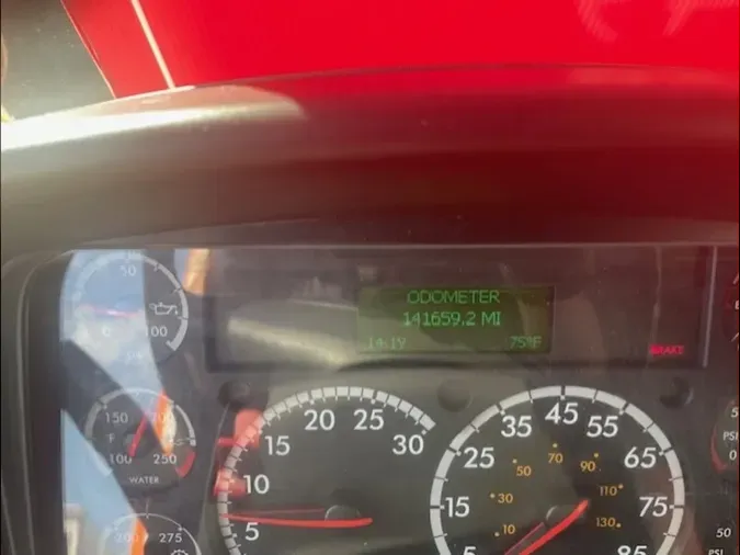 2018 FREIGHTLINER M2 106