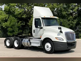 2019 INT LT625 6x4