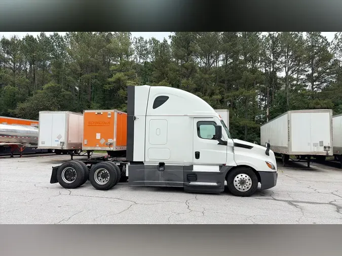 2022 Freightliner Cascadia 1261858018e2acd72c5e0728ae8f69008fc