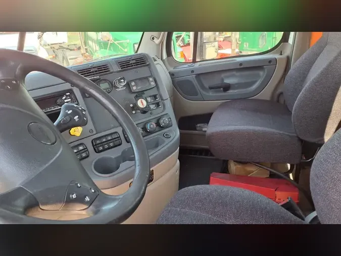2018 FREIGHTLINER/MERCEDES CASCADIA 12518584e85e72191584e6ddbebc732d256