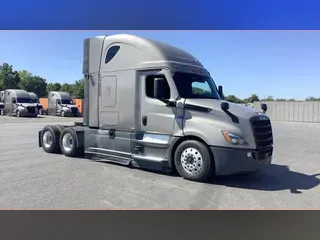 2021 Freightliner Cascadia 126
