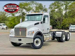 2025 KENWORTH T880S