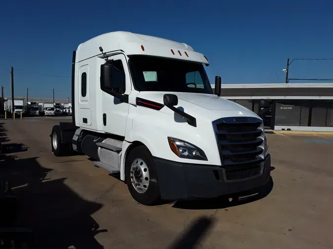 2019 FREIGHTLINER/MERCEDES NEW CASCADIA 126