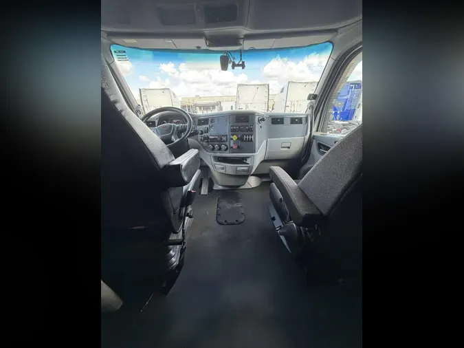2020 Peterbilt 579