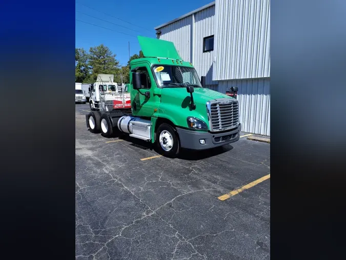 2020 FREIGHTLINER/MERCEDES CASCADIA 125185c5e520e76c83b5fbdae4c0c4e0d10