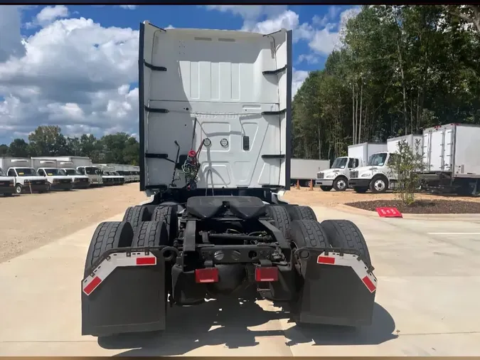 2019 NAVISTAR INTERNATIONAL LT625 SLPR CAB
