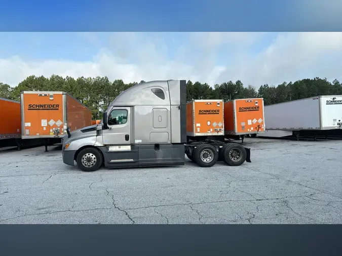2021 Freightliner Cascadia