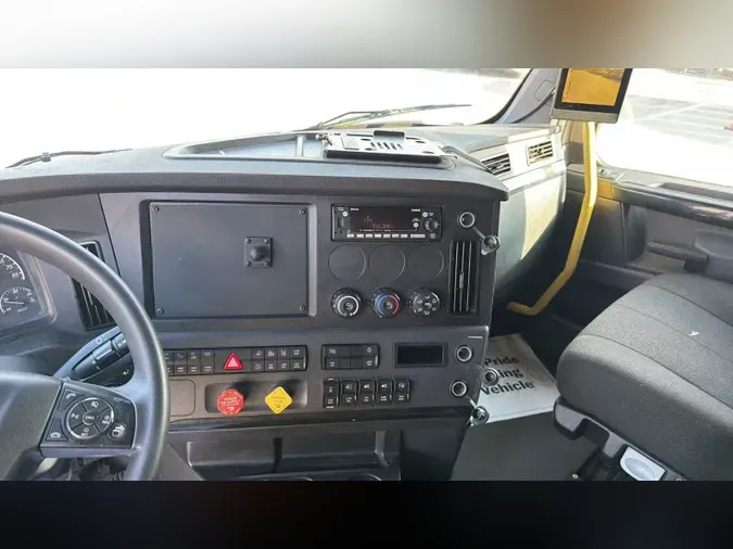 2023 Freightliner Cascadia 126