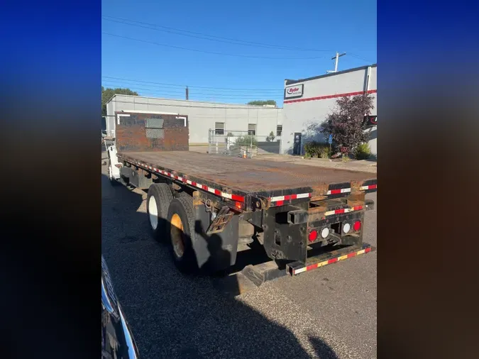 2019 FREIGHTLINER/MERCEDES M2 106