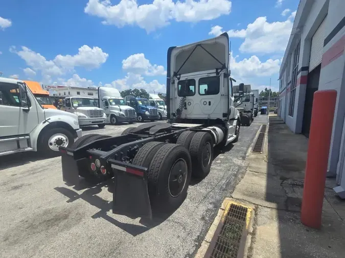 2018 FREIGHTLINER NEW CASCADIA PX12664