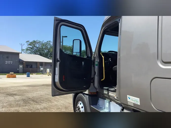 2023 Freightliner Cascadia