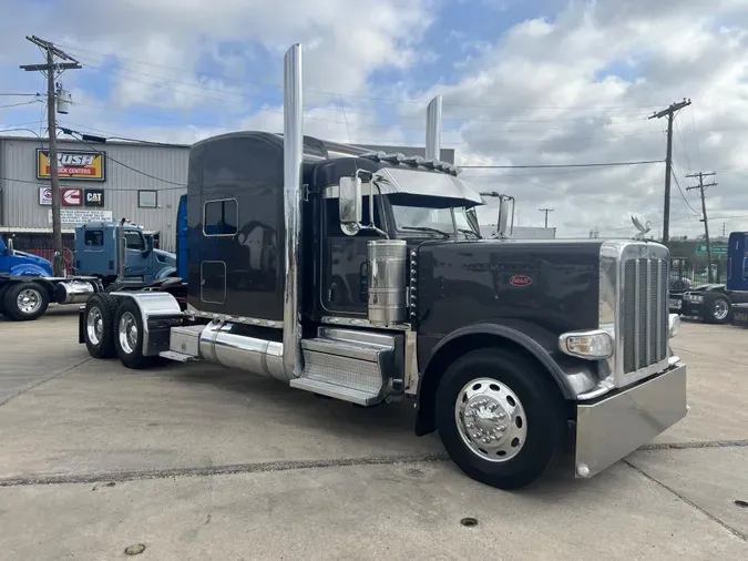 2021 Peterbilt 389