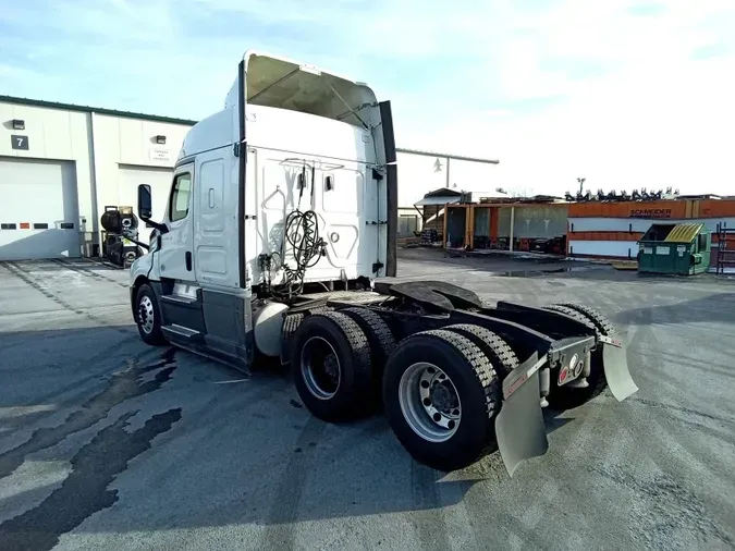 2020 Freightliner Cascadia