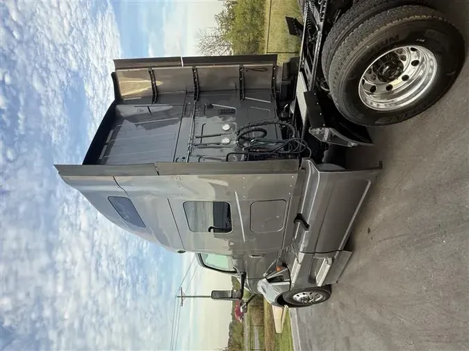2022 INTERNATIONAL LT625