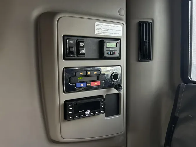 2022 International LT625186bed06d2ae3d931757cfb22afe4e23