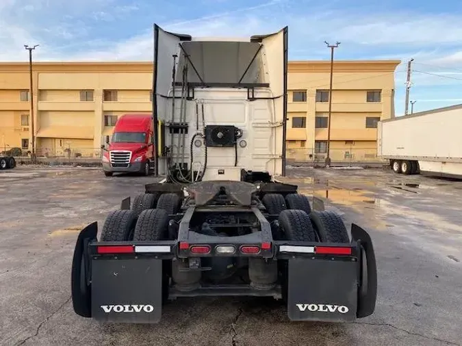 2023 Volvo VNR64T4001873a364178e6484b44d79e7656cda19