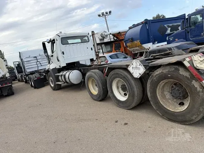 2013 FREIGHTLINER 114SD18742c4e914bd771677883d489b06d9f