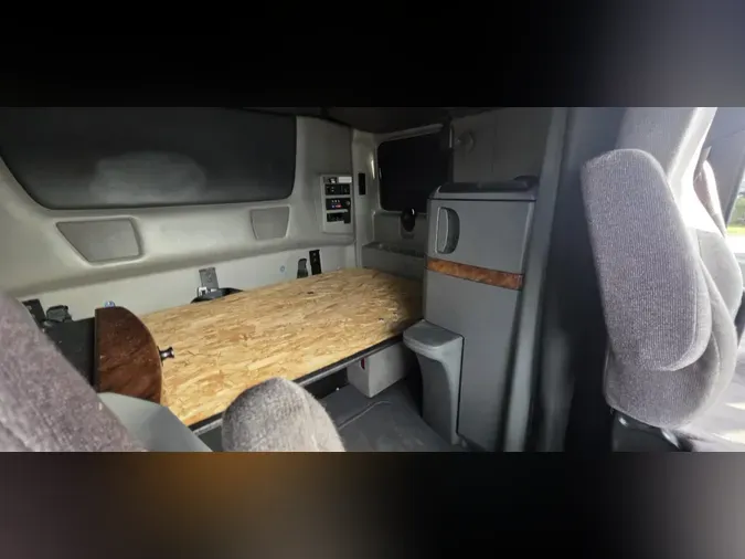 2022 International LT625