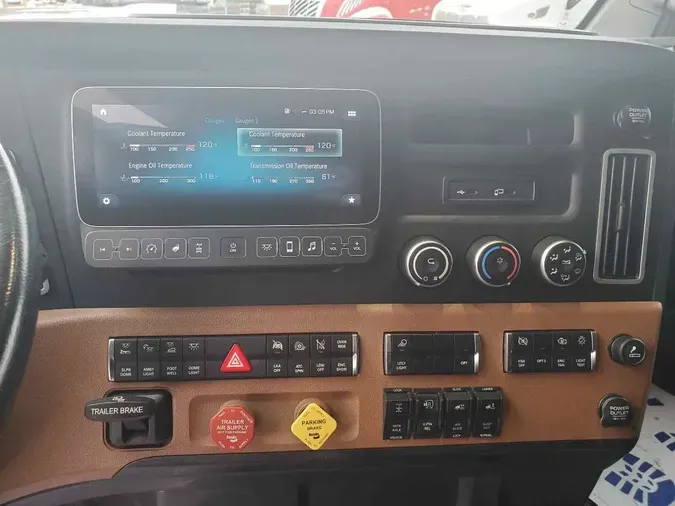 2024 FREIGHTLINER Cascadia 126