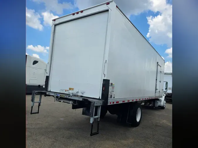 2018 FREIGHTLINER M2 106