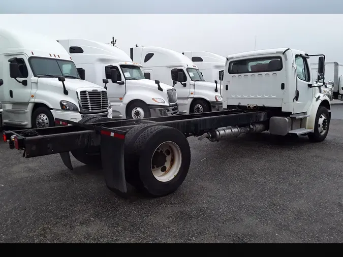 2015 FREIGHTLINER/MERCEDES M2 106