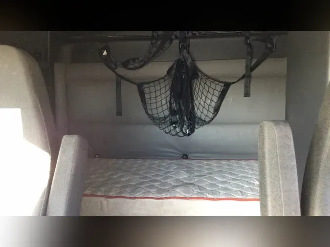 2021 Freightliner Cascadia 126187b1f0c024f909be4d399d33ee4f187